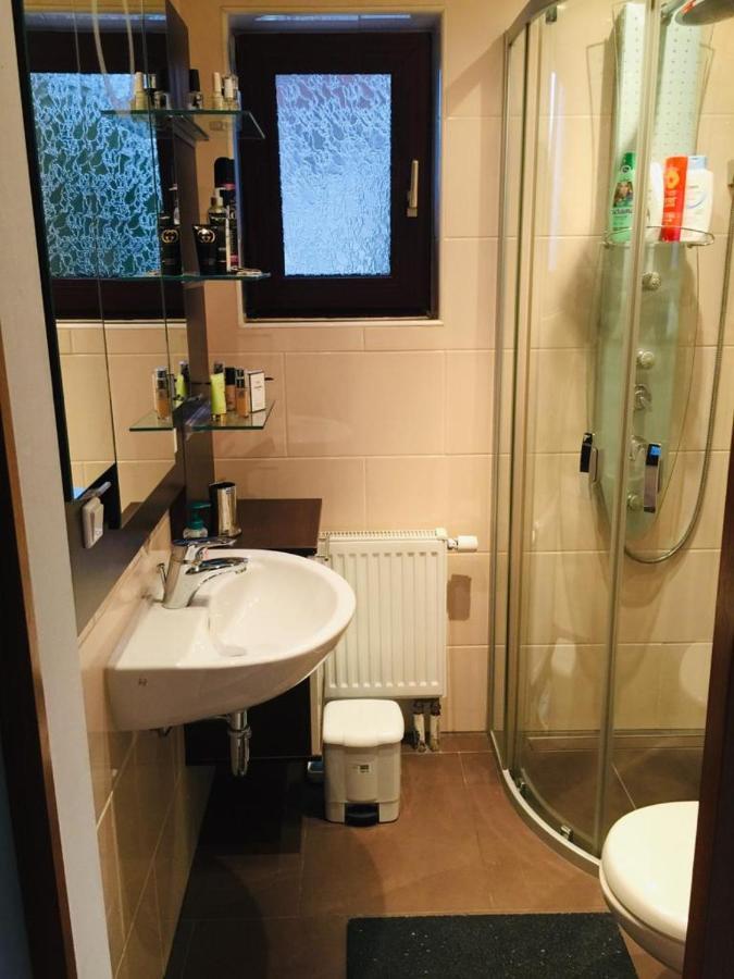 Vida Real Estate Feuchtアパートメント エクステリア 写真